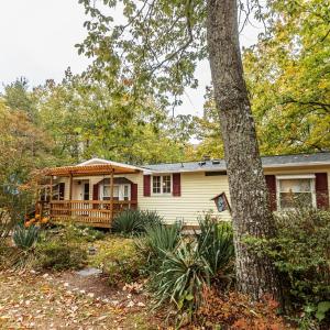 Photo #5 of 301 Log Cabin Rd, Appomattox, VA 1.0 acres