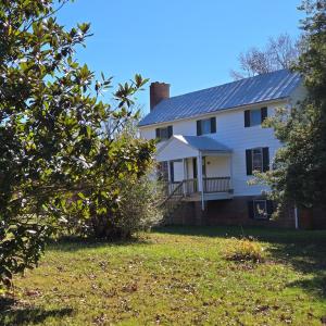 Photo #13 of 9524 Darlington Heights Rd, Farmville, VA 1.5 acres