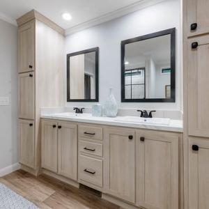 Pictures are similar