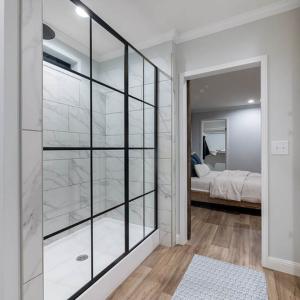 Pictures are similar