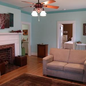 Photo #6 of 307 First Ave, Farmville, VA 0.3 acres