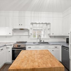 Photo #13 of 308 Dana Dr, Farmville, VA 0.9 acres