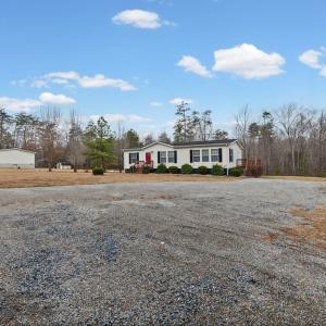 Photo #3 of 2714 Stage Coach Road, Farmville, VA 2.1 acres