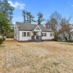 Photo #32 of 702 Irving Street, Farmville, VA 0.2 acres