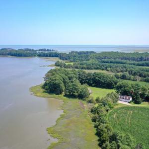 Photo #10 of 31181 DRUMMONDTOWN RD, WACHAPREAGUE, VA 96.3 acres