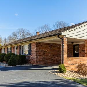 Photo #2 of 124 Walton Drive, Appomattox, VA 0.5 acres