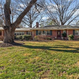 Photo #2 of 701 Fourth Ave, Farmville, VA 0.6 acres