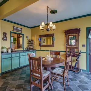 Photo #26 of 401 King Street, Keysville, VA 0.4 acres