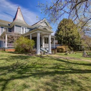 Photo #5 of 401 King Street, Keysville, VA 0.4 acres