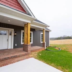 Photo #4 of 2427 Double Bridges Road, Appomattox, VA 1.1 acres