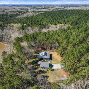 Photo #2 of 615 Sandie Point Dr, Clarksville, VA 28.7 acres