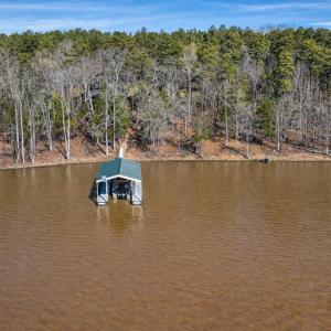 Photo #5 of 615 Sandie Point Dr, Clarksville, VA 28.7 acres