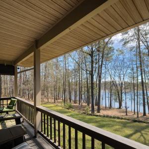 Photo #11 of 615 Sandie Point Dr, Clarksville, VA 28.7 acres