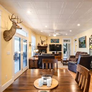 Photo #16 of 615 Sandie Point Dr, Clarksville, VA 28.7 acres