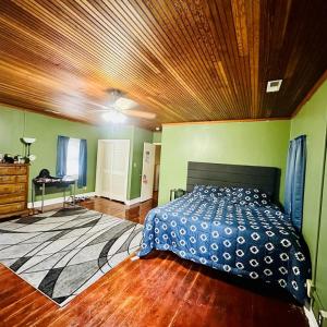 Photo #3 of 3984 Farmville Road, Farmville, VA 1.5 acres