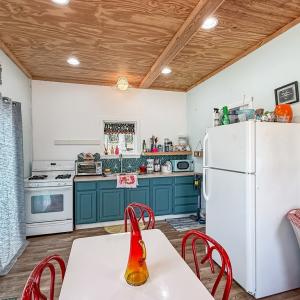 Photo #2 of 449 Gila Trail, Bracey, VA 0.1 acres