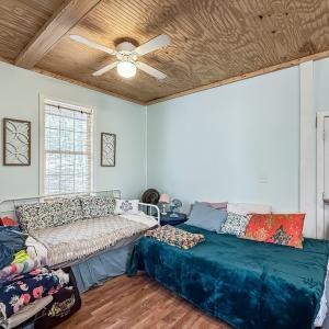 Photo #7 of 449 Gila Trail, Bracey, VA 0.1 acres