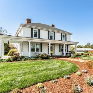 Photo #5 of 151 Burke Street, Appomattox, VA 0.8 acres