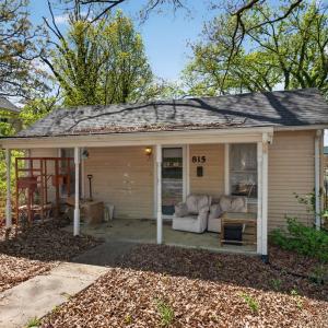 Photo #2 of 815 Buffalo Street, Farmville, VA 0.1 acres