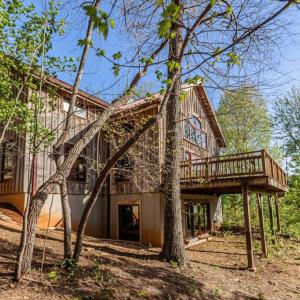 Photo #2 of 278 Salt Lick Lane, Appomattox, VA 50.6 acres