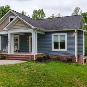 Photo #3 of 208 Thomas Circle, Farmville, VA 0.6 acres