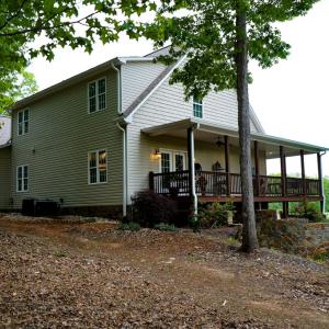 Photo #11 of 258 Peaceful Lane, Cascade, VA 99.0 acres