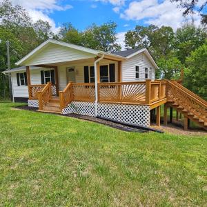 Photo #3 of 5290 Dixie Hill Rd, Buckingham, VA 0.6 acres