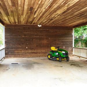 Photo #8 of 906 Childress Drive, Martinsville, VA 0.7 acres