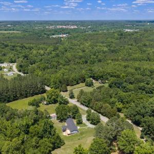 Photo #16 of 1240 OLD CLUSTER SPRINGS RD, South Boston, VA 1.0 acres