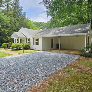 Photo #5 of 1218 W Osborn Rd, Farmville, VA 1.0 acres