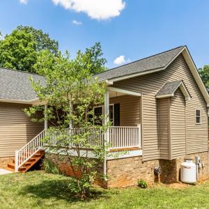 Photo #45 of 316 Tower Hill Road, Appomattox, VA 1.1 acres
