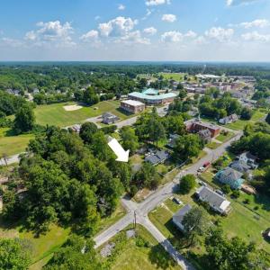 Photo #2 of 1621 9th Street, Victoria, VA 0.3 acres