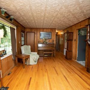 Large Living Room, Beautiful wood floors