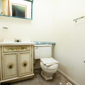 1/2 Bath off of Primary