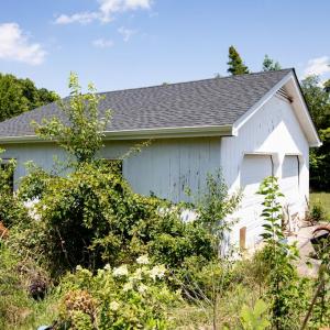 Detached Garage