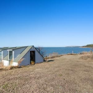 Boathouse w/Electric