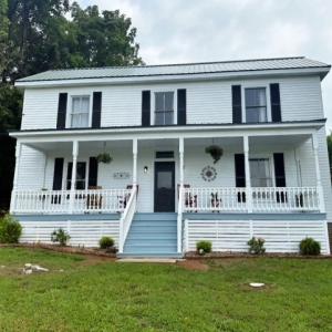Photo #2 of 201 Charlotte St, Phenix, VA 0.9 acres
