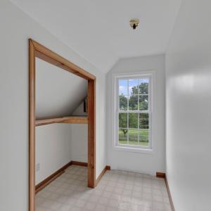 Bedroom 5 Closet