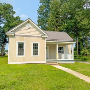 Photo #18 of 1624 Mecklenburg Avenue, Victoria, VA 0.3 acres