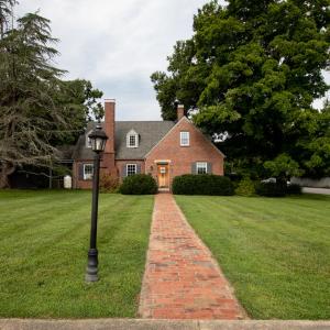 Photo #4 of 801 First Avenue, Farmville, VA 0.3 acres