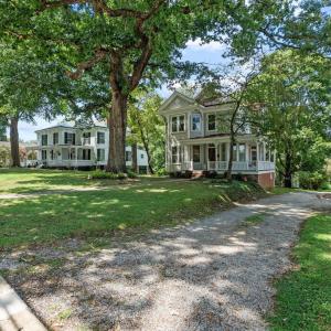 Photo #48 of 706 High St, Farmville, VA 0.2 acres