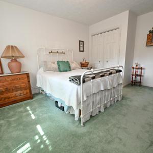 Photo #12 of 1602 Briery Rd, Farmville, VA 0.9 acres
