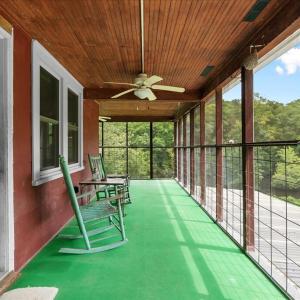Wrap Around Screened Porch, The view and serenity will surprise you!