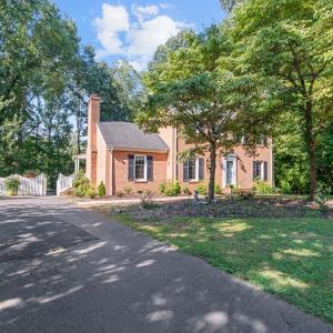 Photo #4 of 1710 PRICE DR, Farmville, VA 1.2 acres
