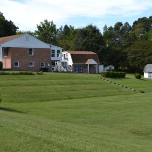 Photo #8 of 226 Virginia Ave, Farmville, VA 1.1 acres