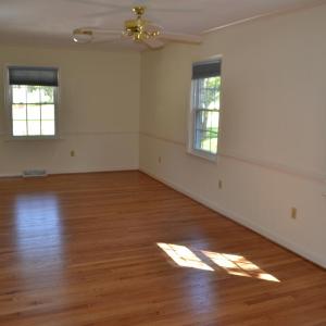 Master bedroom!!  24" long!!