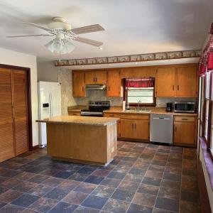 Photo #11 of 802 Bizzarre, Farmville, VA 0.7 acres