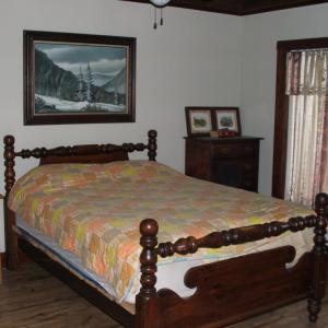 Master bedroom on 1st level
