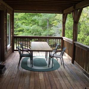 Deck on 1st level