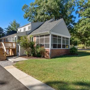 Photo #4 of 401 College Avenue, Blackstone, VA 0.4 acres